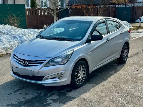 Hyundai Solaris 2015 автомат - Авто в Брянск