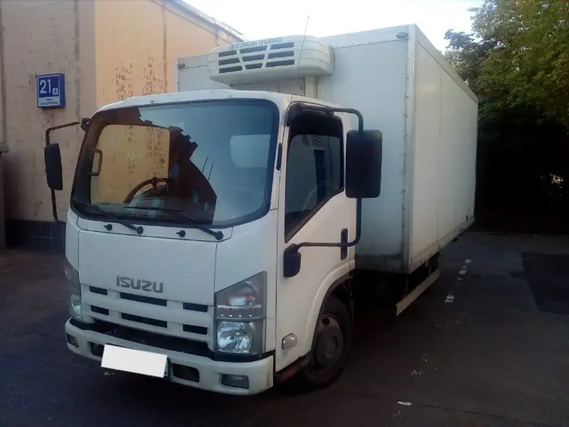 Продажа рефрижератора Isuzu 2015 года - Грузовики (Авто) в Москва