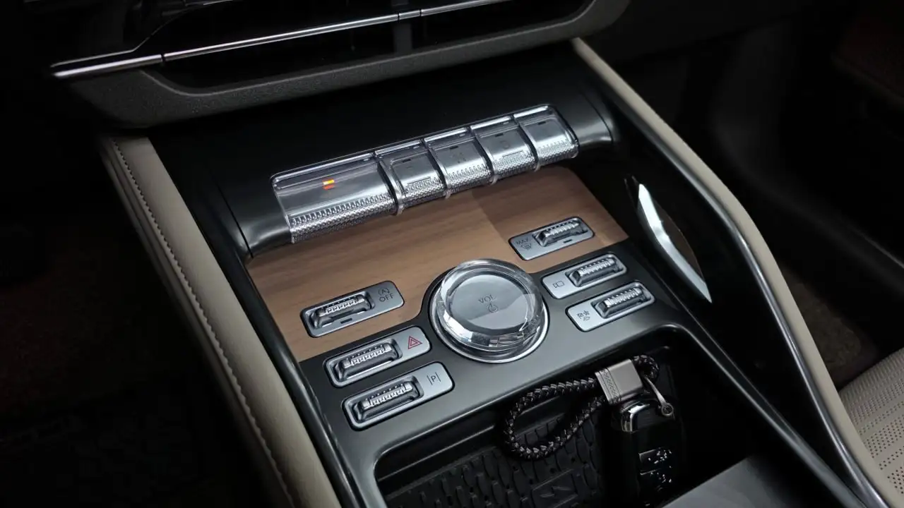 Lincoln Nautilus 2nd generation 2.0 Reserve AWD 2025 - Кроссовер/Внедорожник (Авто) в Казань/Чебоксары