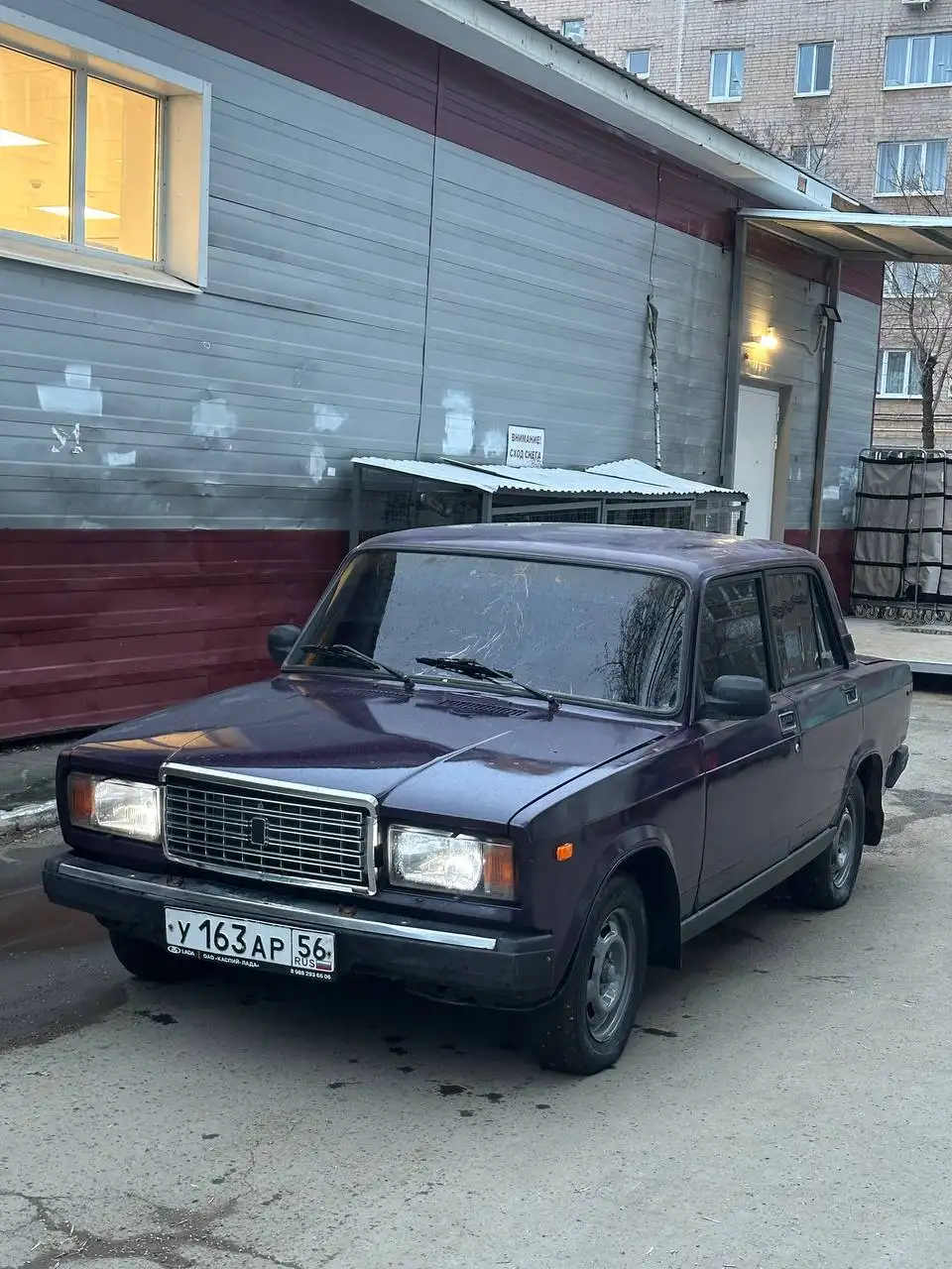 ВАЗ 2107 2000 года выпуска в фиолетовом цвете - Авто в Уфа