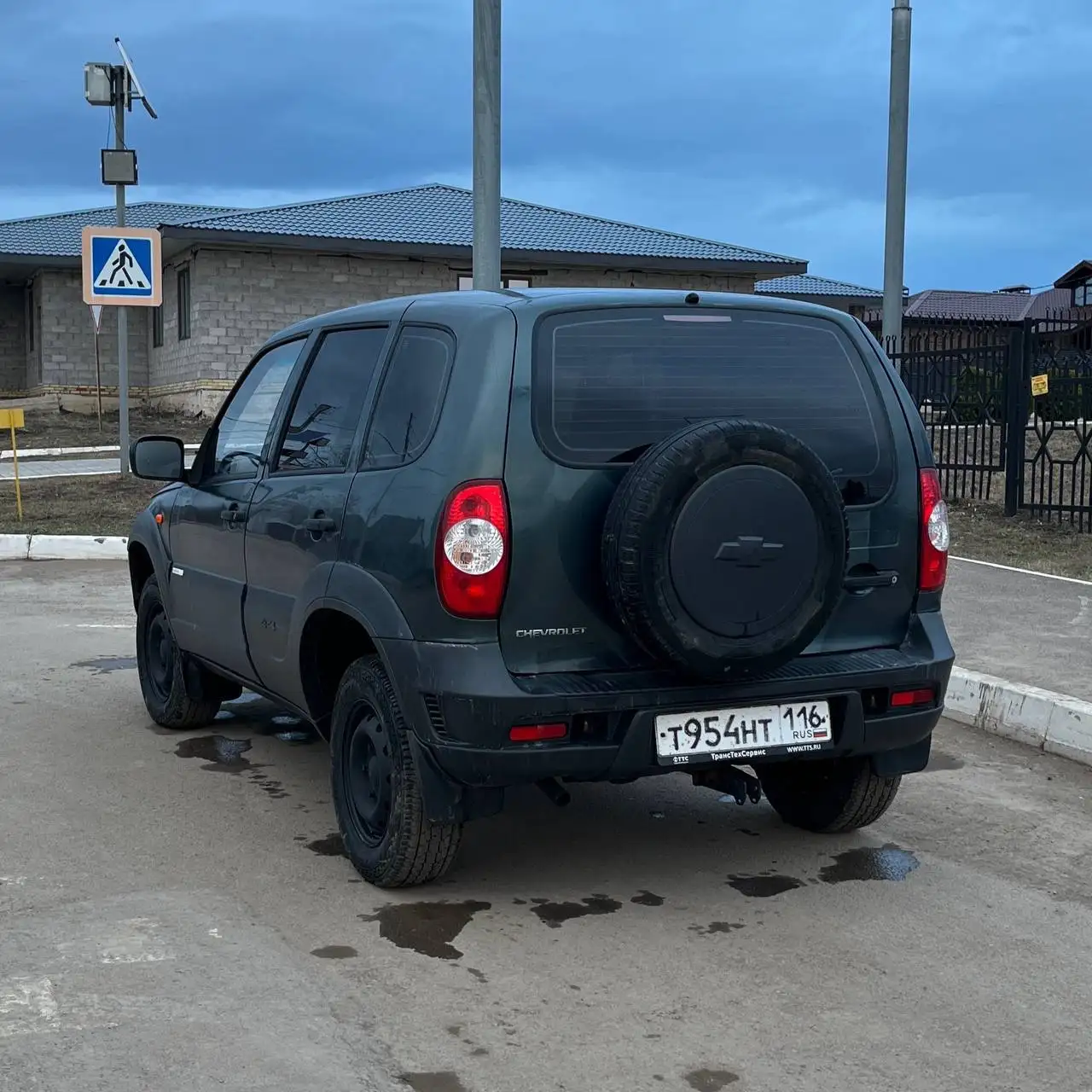 Продажа Chevrolet Niva 2013 года - Внедорожники (Авто) в Октябрьский