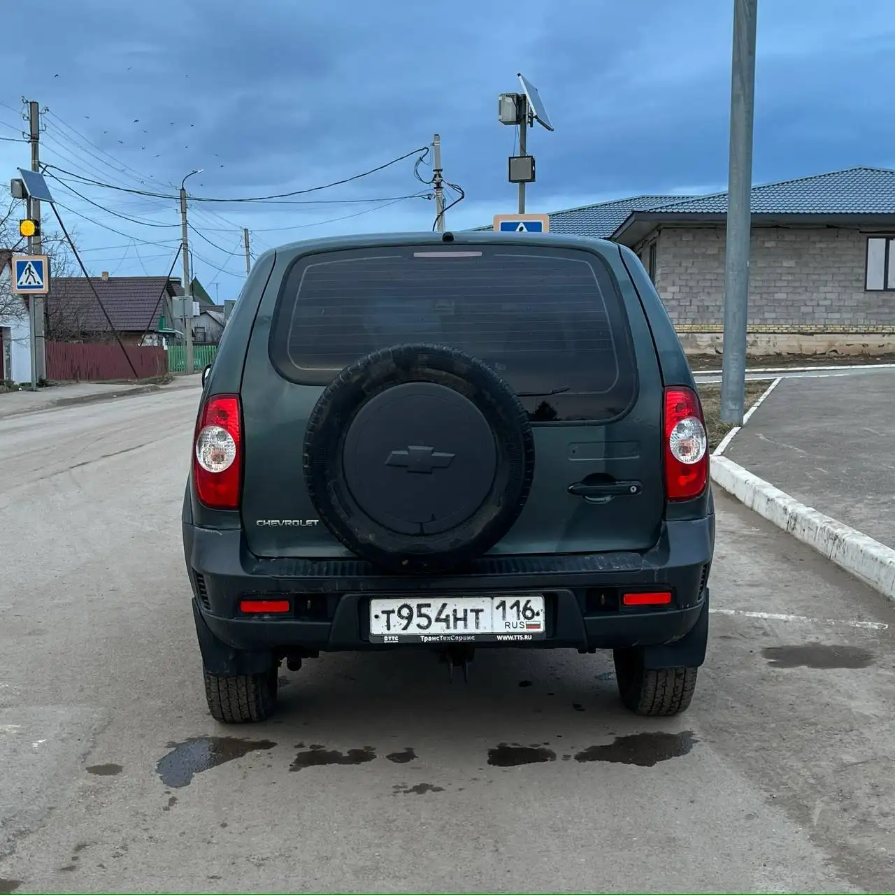 Продажа Chevrolet Niva 2013 года - Внедорожники (Авто) в Октябрьский