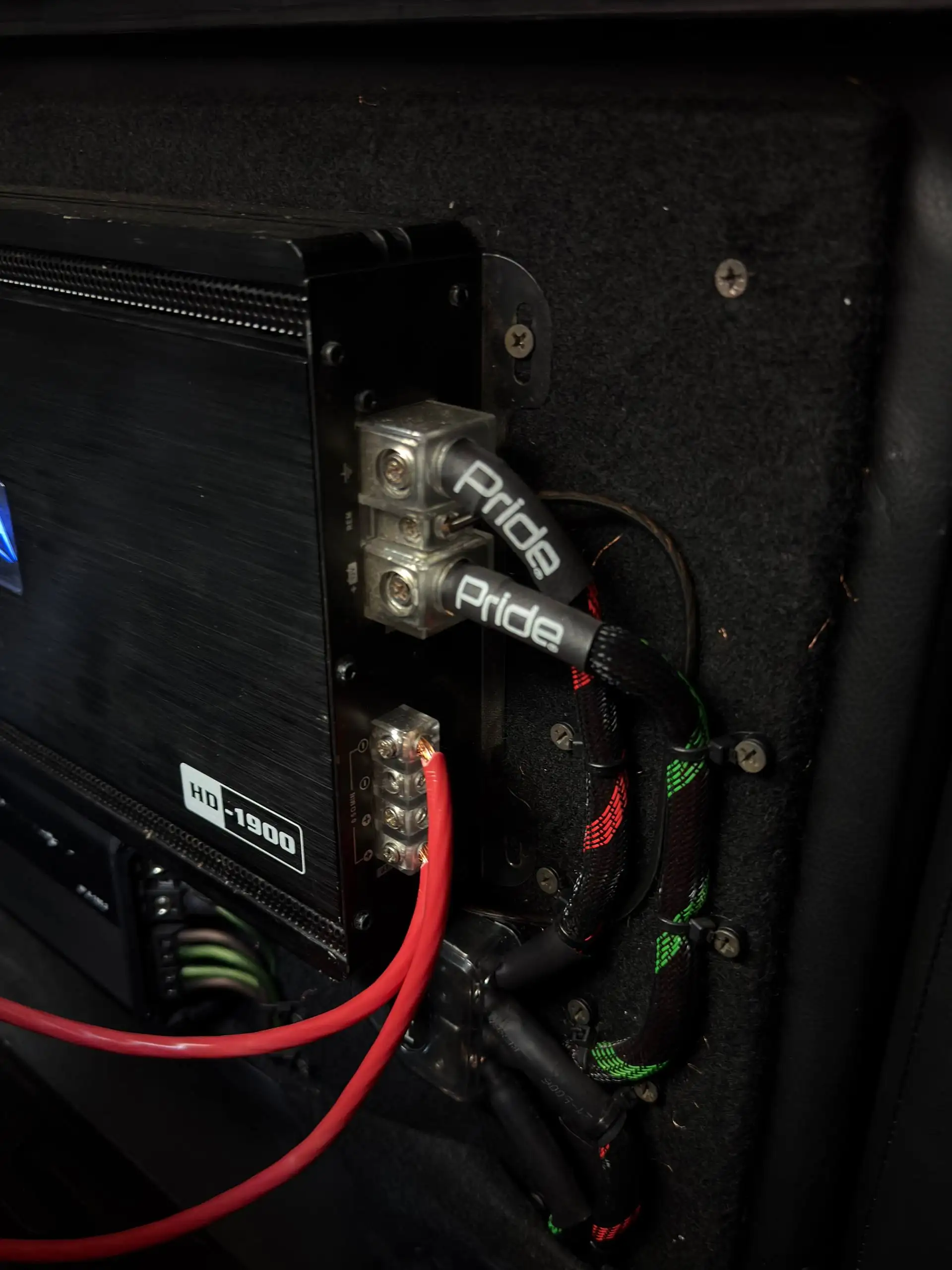 Продажа автомобильного сабвуфера Pride M12 и моноблока Aria - Аудио (Авто) в Уфа