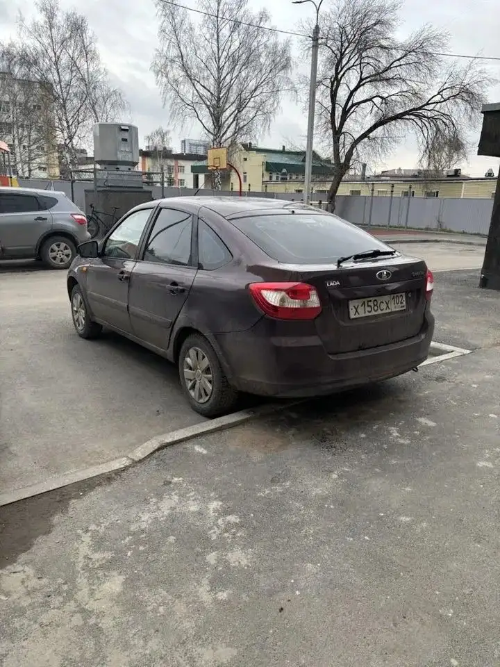 Продажа автомобиля Лифтбек 2015 года - Легковые автомобили (Авто) в Уфа