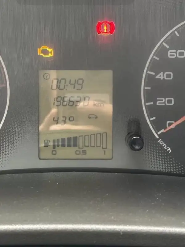 Продажа автомобиля Лифтбек 2015 года - Легковые автомобили (Авто) в Уфа