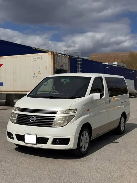 Nissan Elgrand 2003 продажа - Минивэны в Екатеринбург