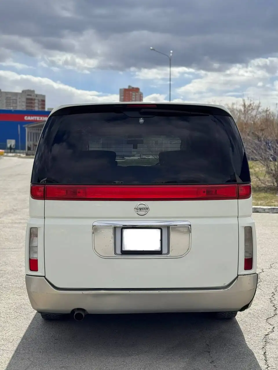 Nissan Elgrand 2003 продажа - Минивэны (Авто) в Екатеринбург