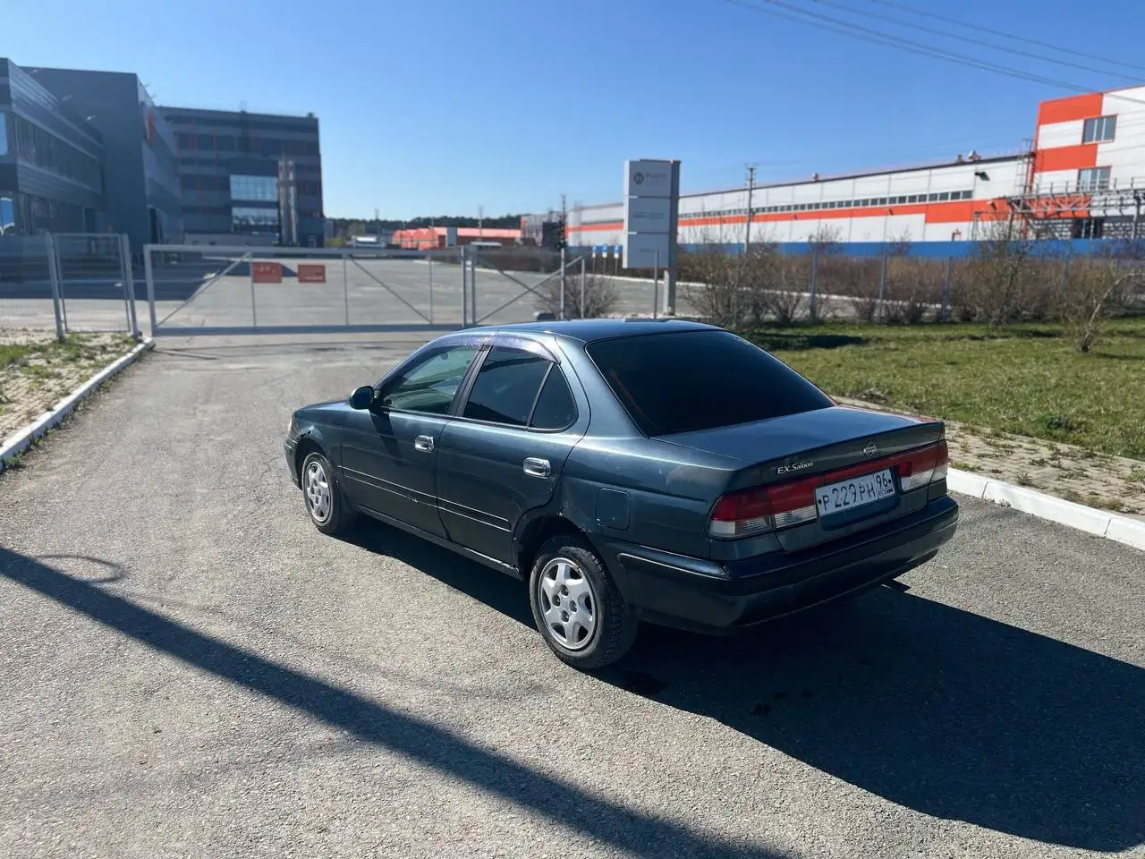 Nissan Sunny, 2001 г. - Легковые автомобили (Авто) в Екатеринбург
