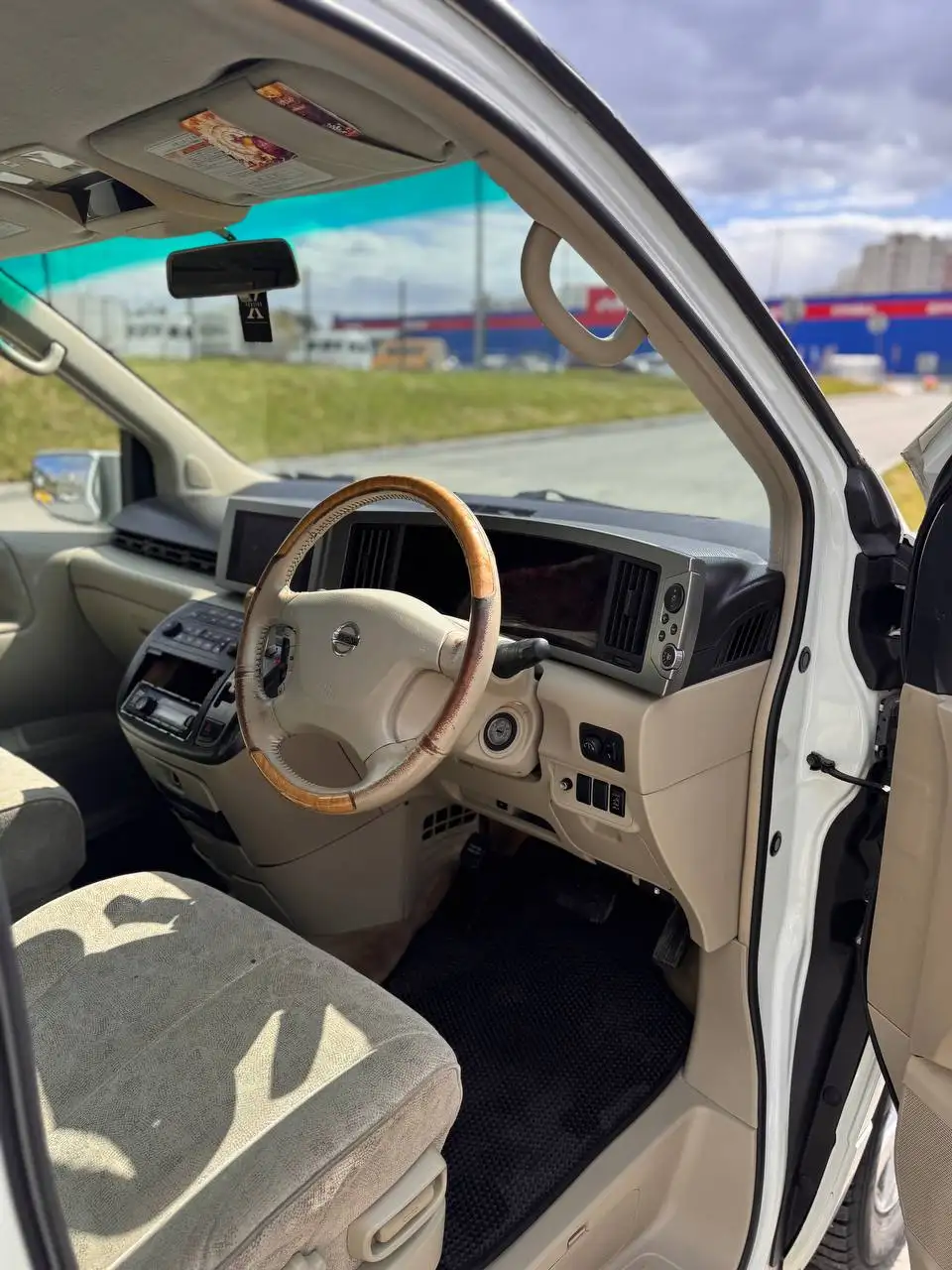 Nissan Elgrand 2003 - Минивэны (Авто) в Екатеринбург