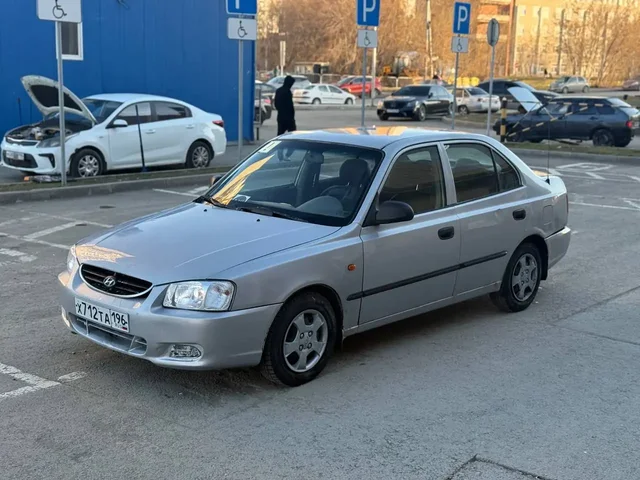 Hyundai Accent с мотором после капремонта - Авто в Екатеринбург