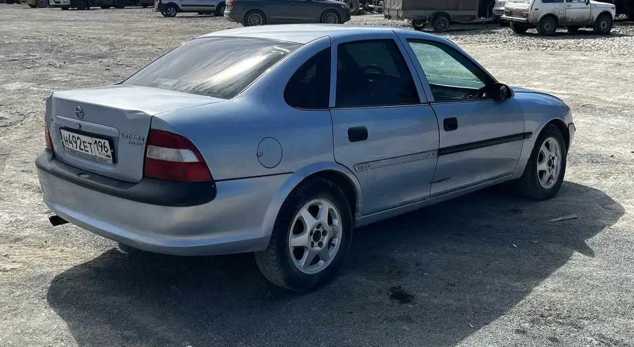 Opel Vectra 2.0 AT - Легковые автомобили (Авто) в Уфа