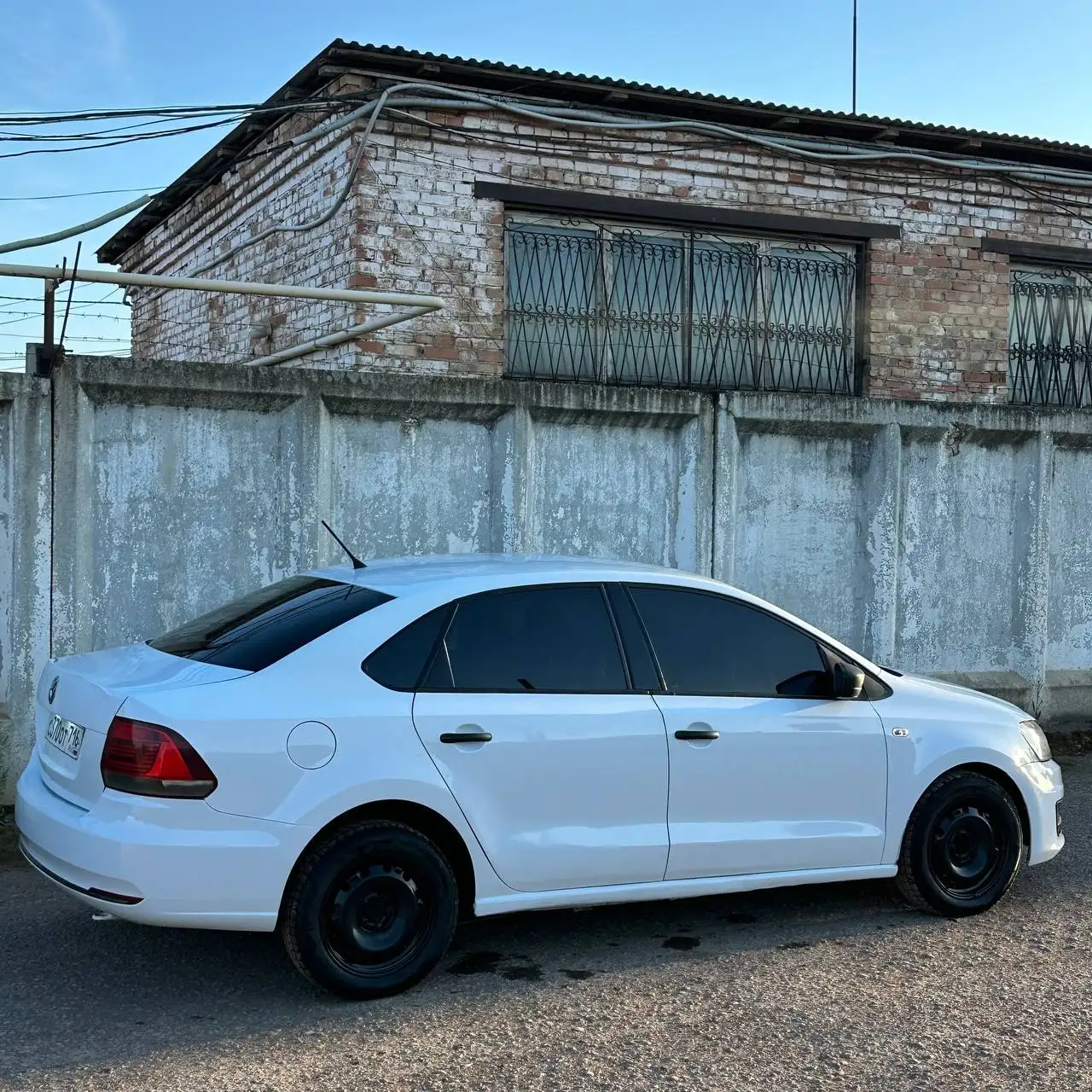 Volkswagen Polo 2016 1.6 - Легковые автомобили (Авто) в Туймазы
