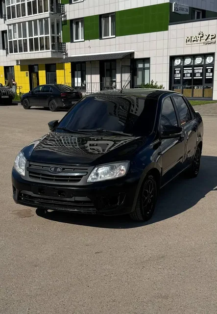 Lada Granta 2017 - Легковые авто в Стерлитамак