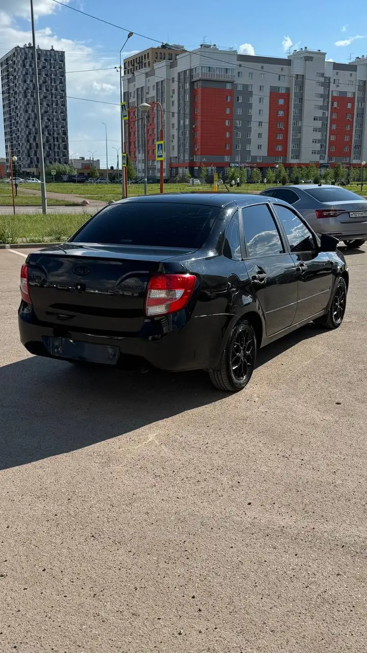 Lada Granta 2017 - Авто в Стерлитамак