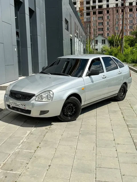 Продажа Лада Приора 2008 - Электроника и аксессуары в Екатеринбург