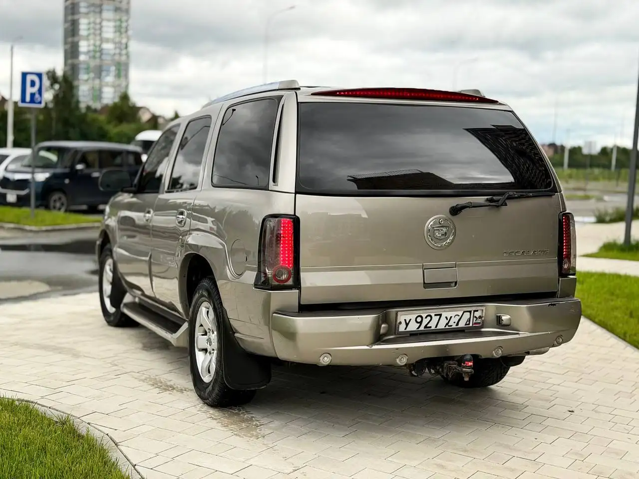 Cadillac Escalade 2002 - Легковые авто (Авто) в Екатеринбург