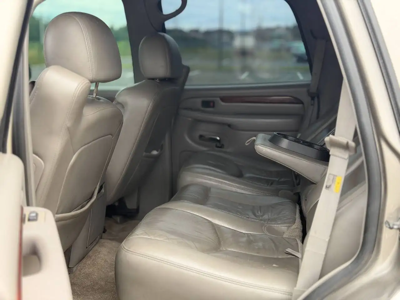 Cadillac Escalade 2002 - Легковые авто (Авто) в Екатеринбург