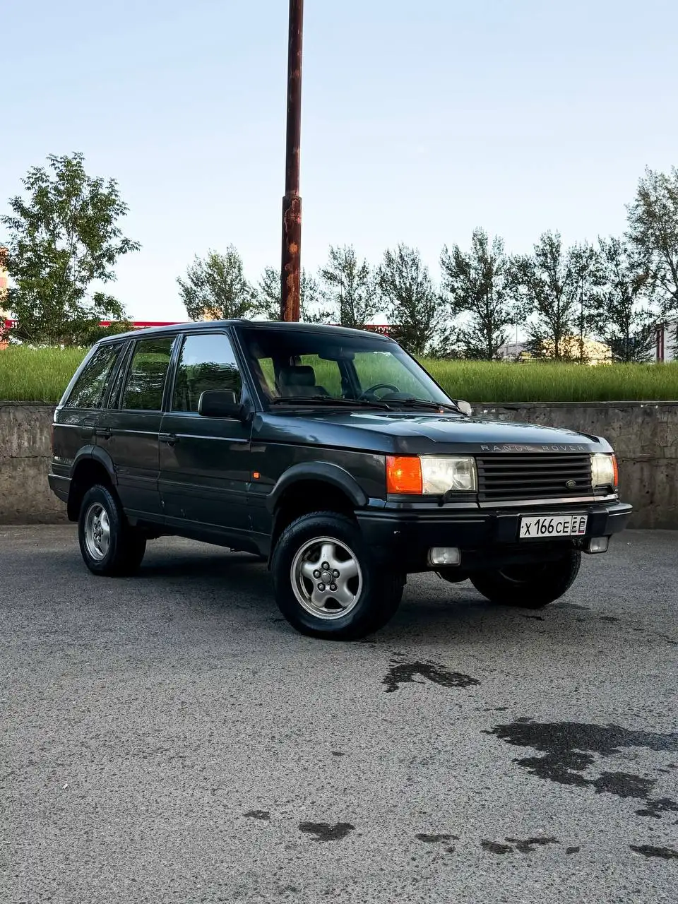 Range Rover 4.6 1997 - Авто в Екатеринбург