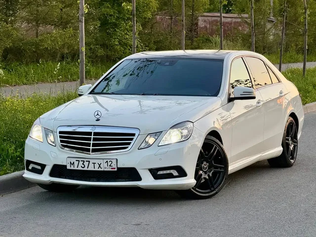 Mercedes-Benz E200 2010 - Легковые автомобили в Казань