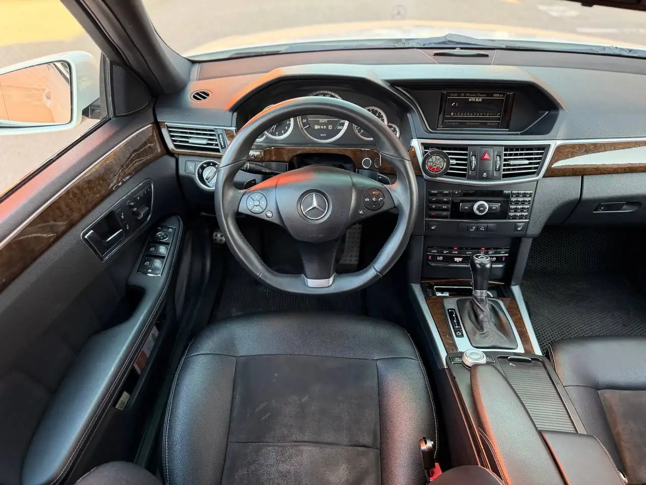 Mercedes-Benz E200 2010 - Легковые автомобили (Авто) в Казань