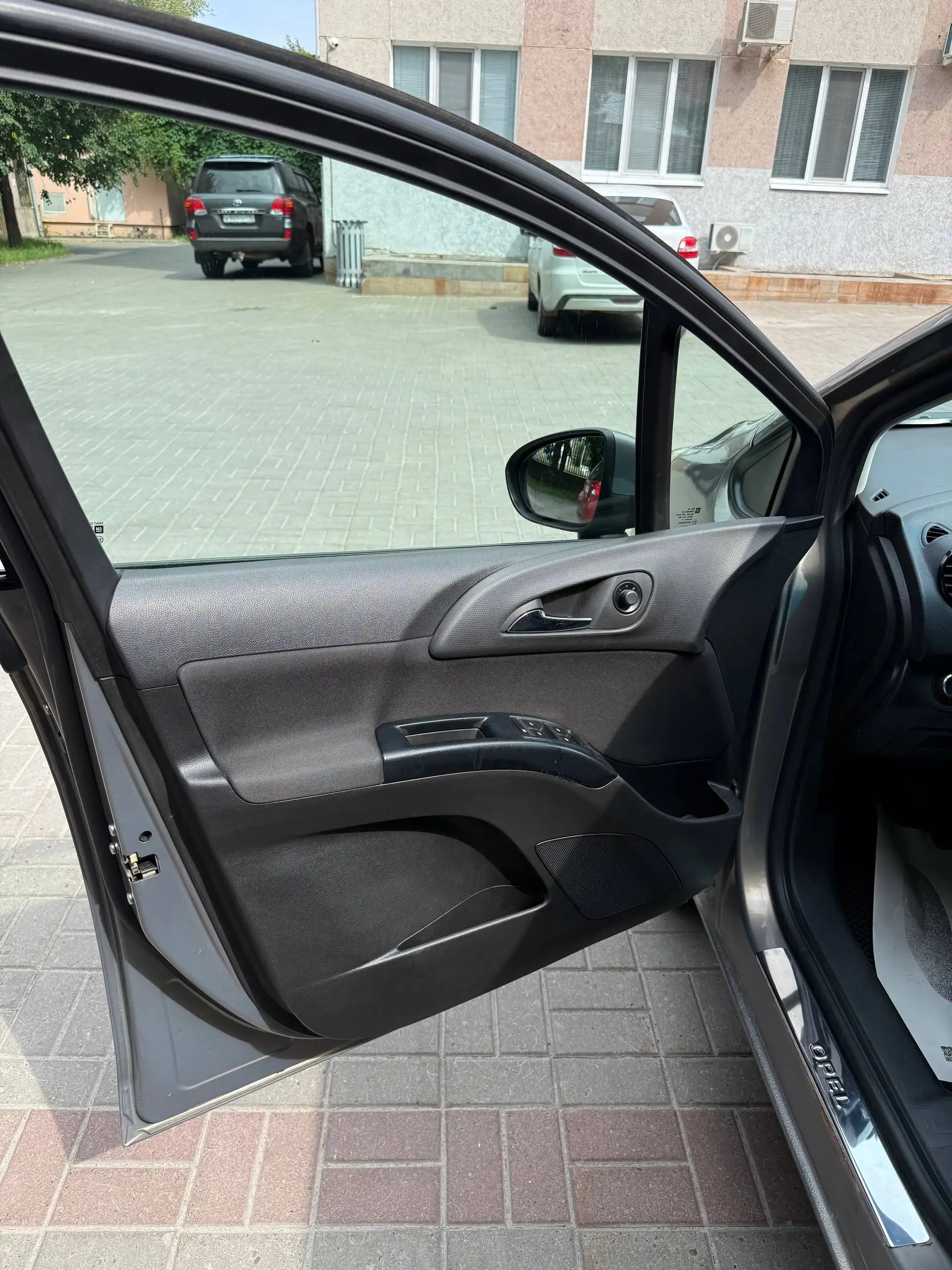 Опель Мерива 2013 года в Казани - Легковые автомобили (Авто) в Казань