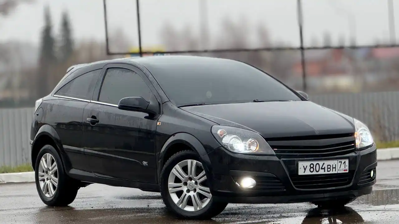 Продажа Opel Astra Gts 2008 года