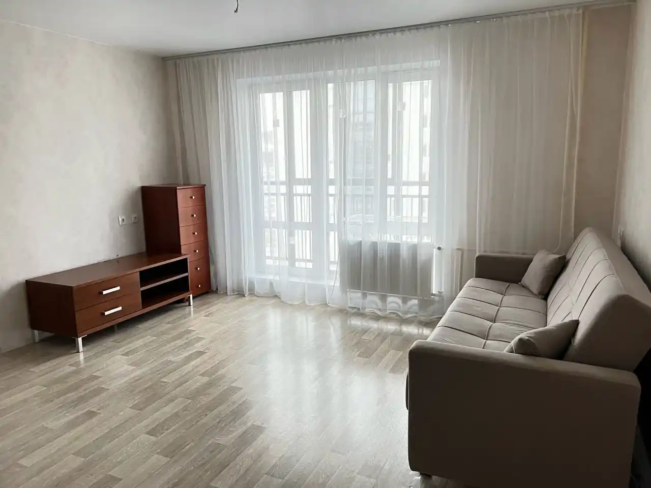 Студия в новом доме в центре города