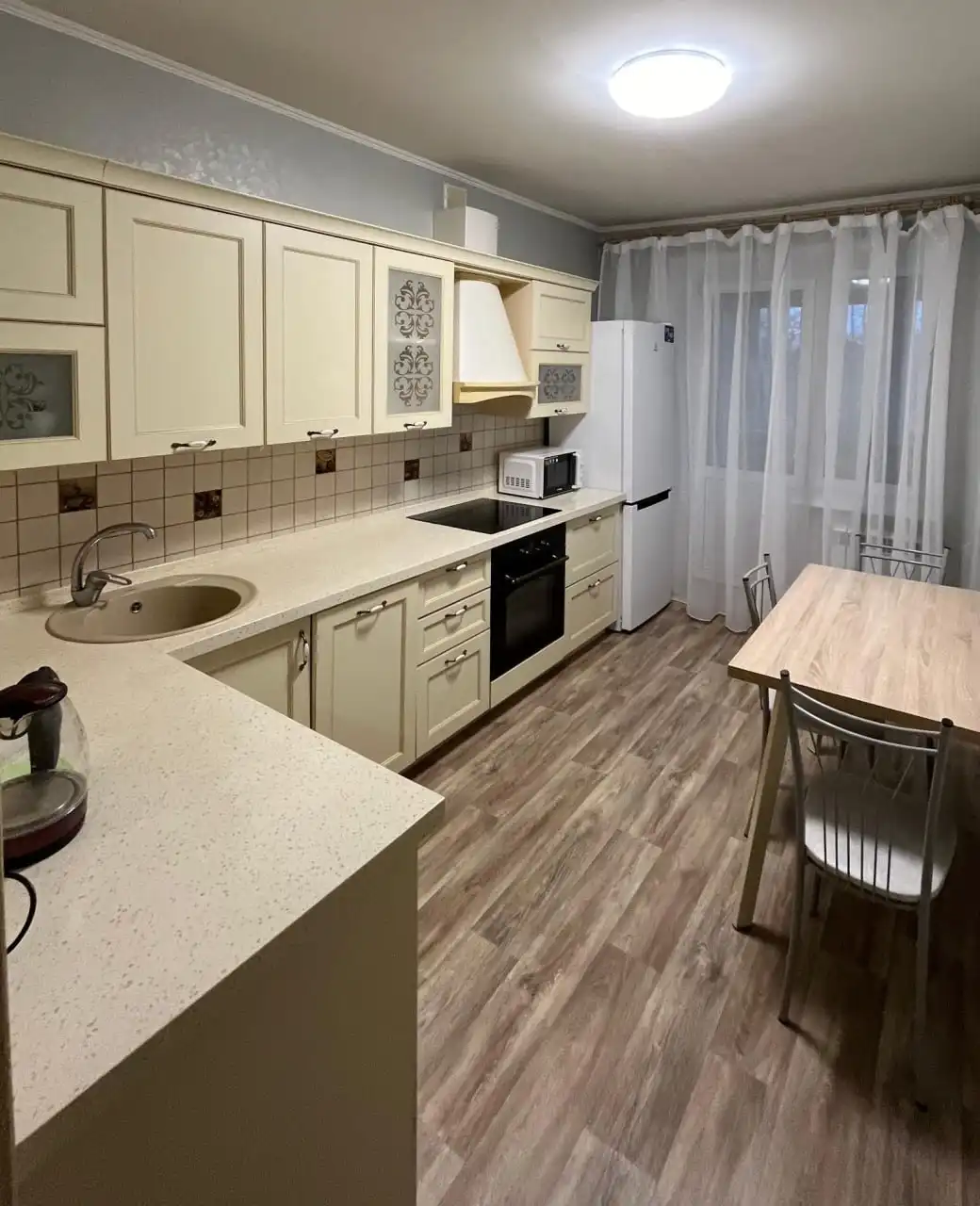 Сдается 3-комнатная квартира на длительный срок