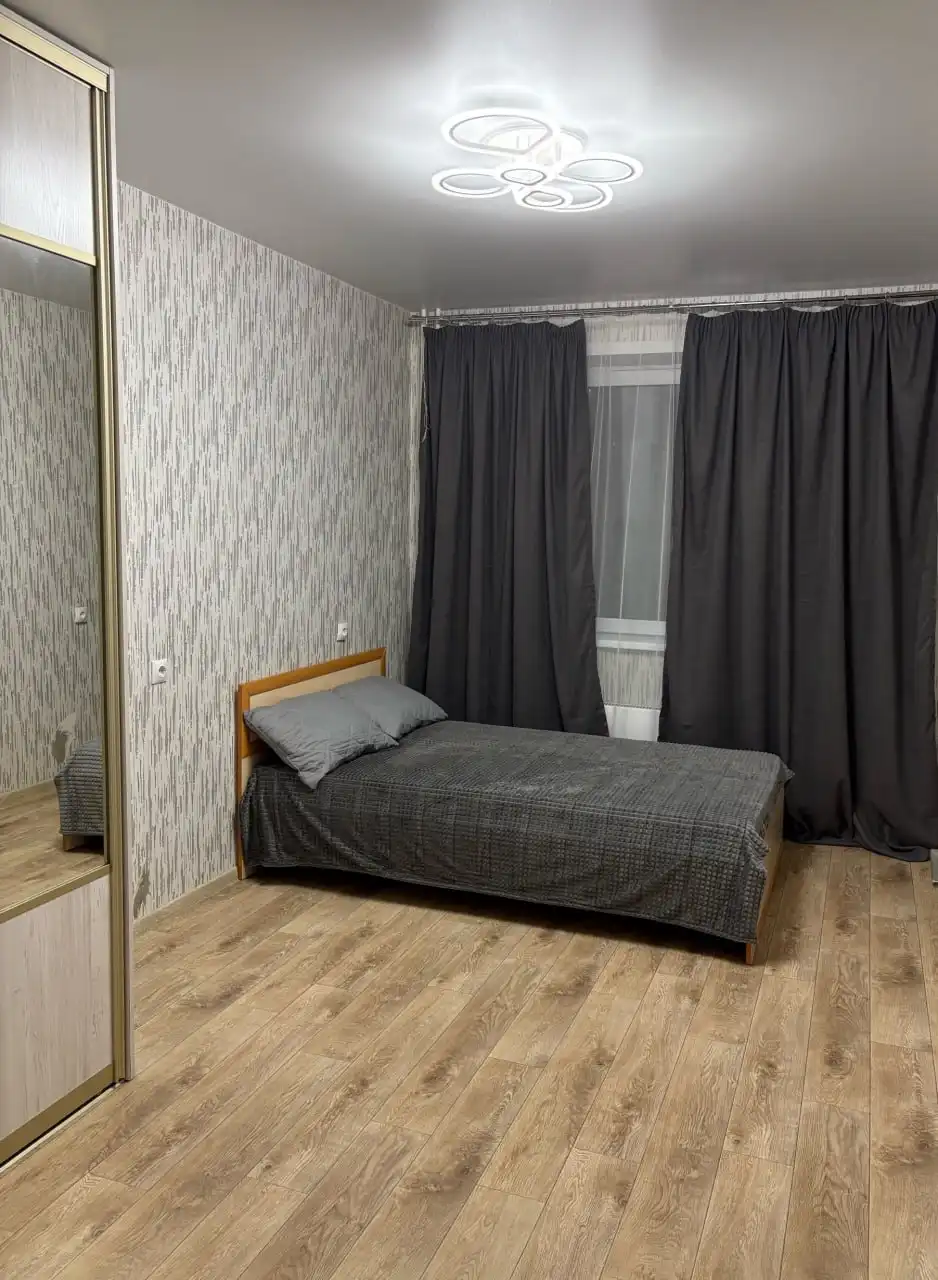 Сдается 3-комнатная квартира на длительный срок