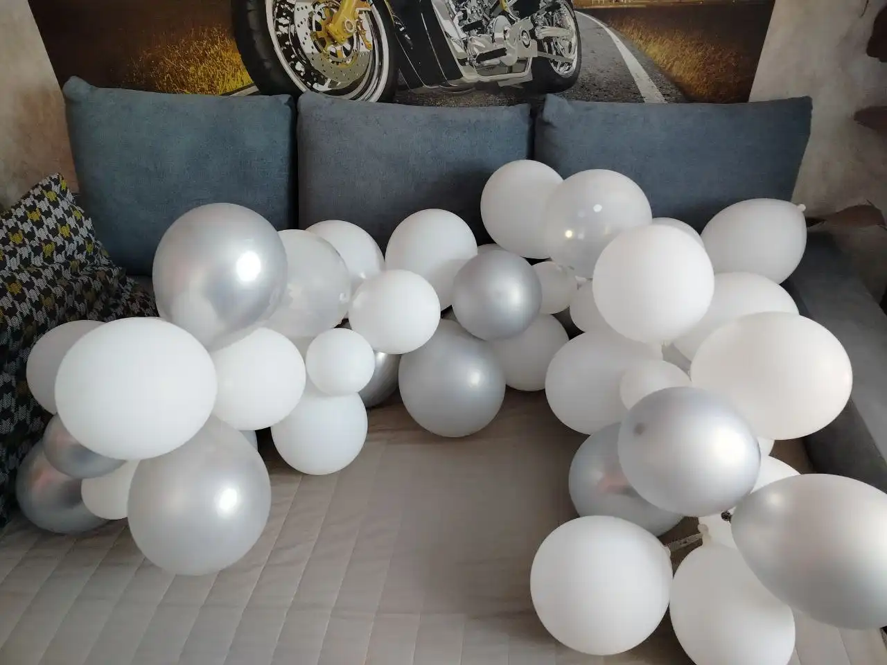 Отдам даром разрезанный на 2 части товар