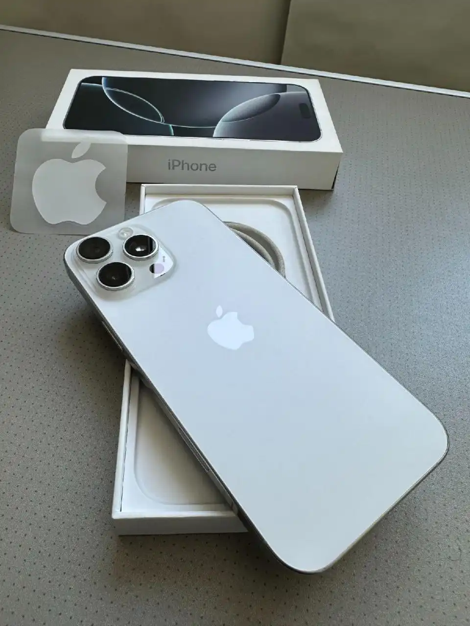 IPhone 16 Pro Max 256гб
