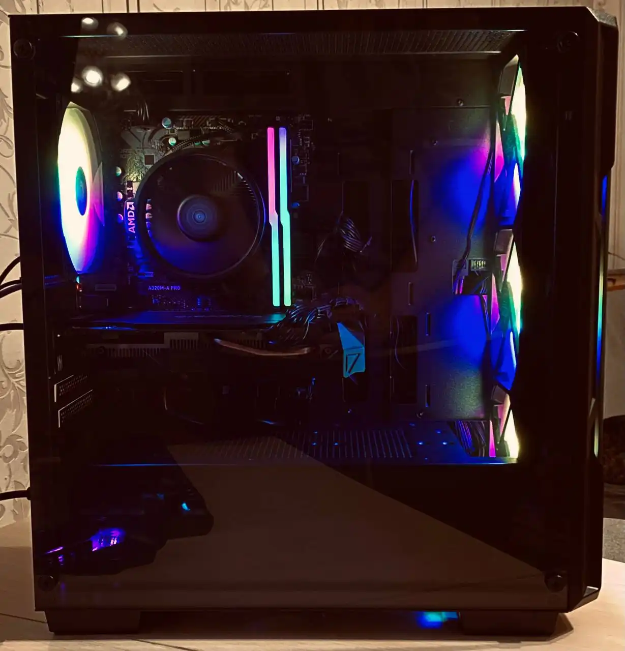 Продам игровой компьютер с монитором MI 24 дюйма