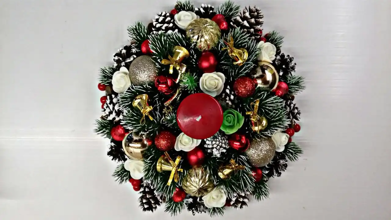 Новогодний подсвечник ручной работы