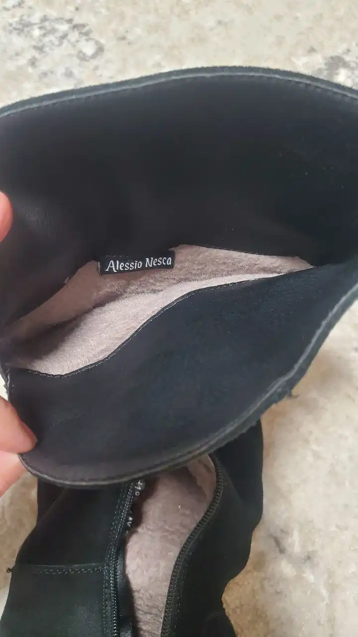 Теплые замшевые сапоги 39 размера