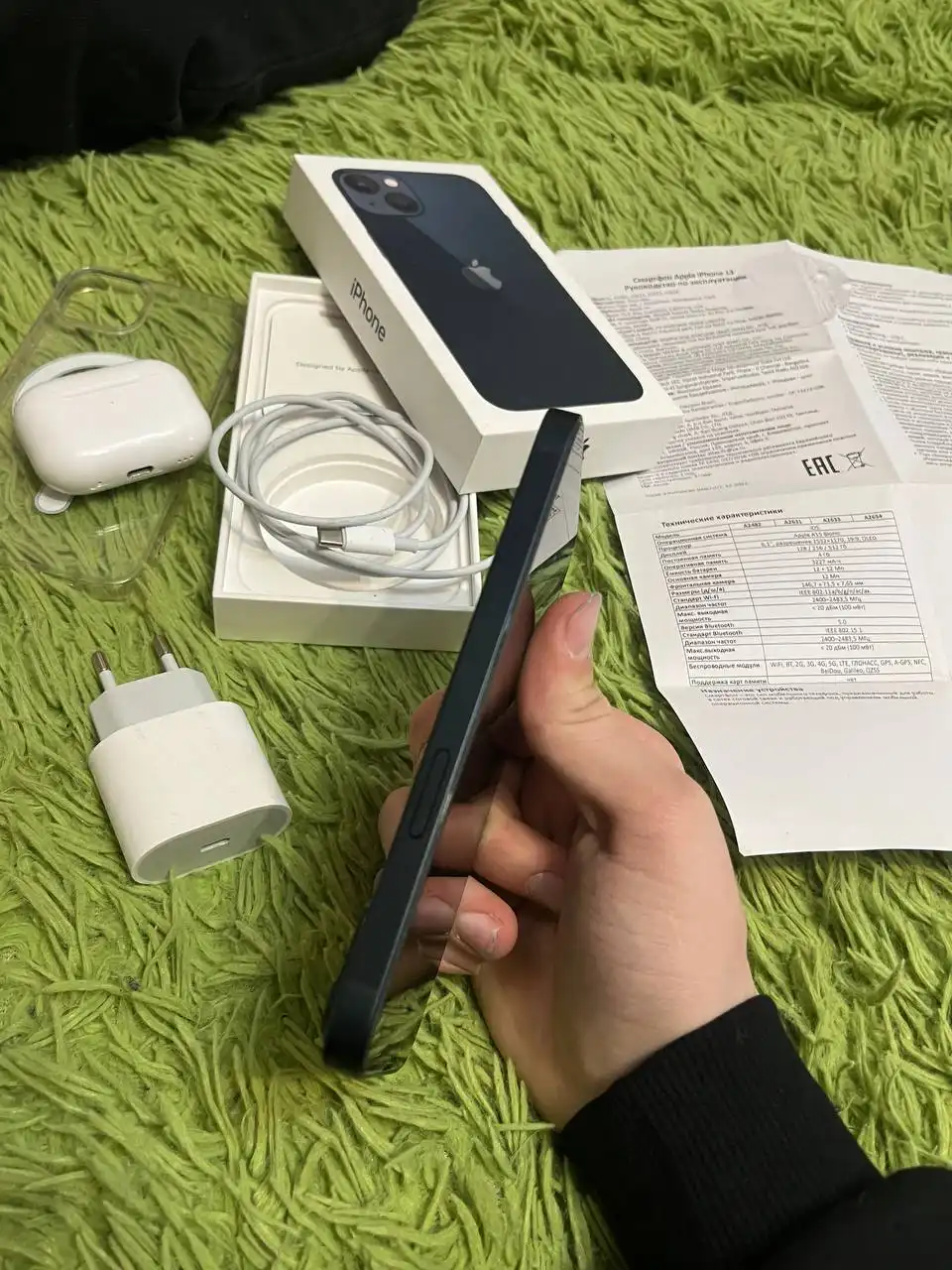 iPhone 13 в идеальном состоянии с гарантией - Смартфоны (Электроника) в Барнаул