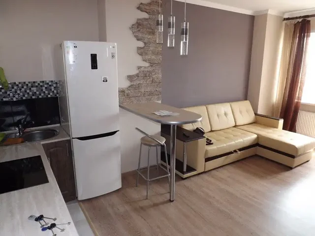 Студия с ремонтом на ул. Чкалова 68а - Аренда домов в Барнаул