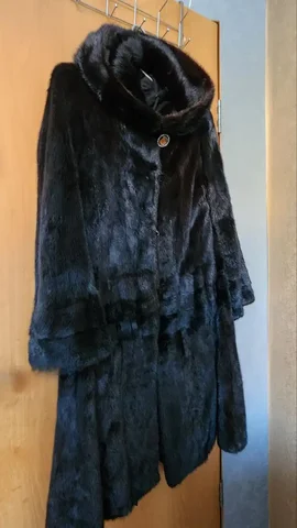 Продажа шубы с небольшими коциками - Кухня в Барнаул