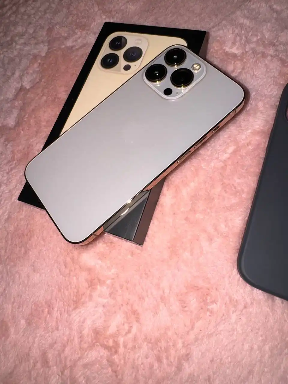 Продам iPhone 13 Pro 128 ГБ золотистый - Смартфоны (Электроника) в Барнаул