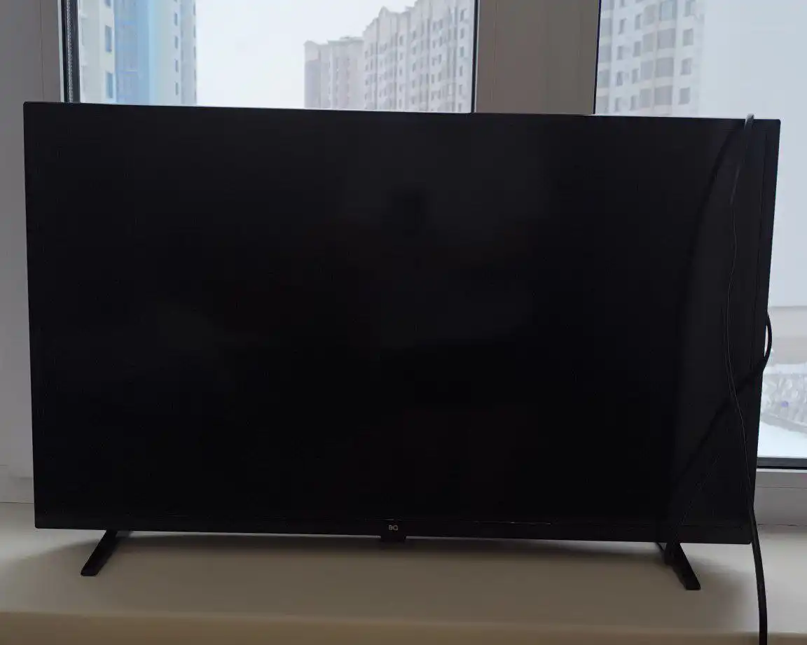 Продам новый телевизор с коробкой - Электроника в Барнаул