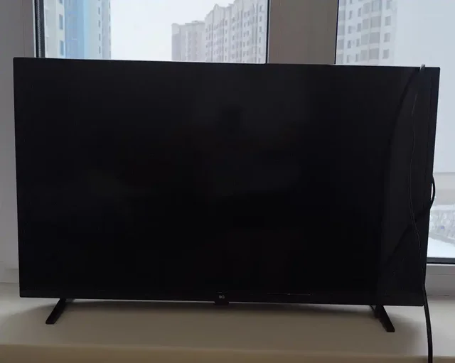 Продам новый телевизор с коробкой - Оргтехника в Барнаул