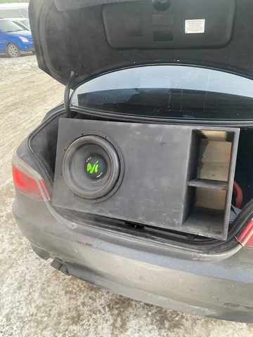 Продам саб - Барахолка в Барнаул