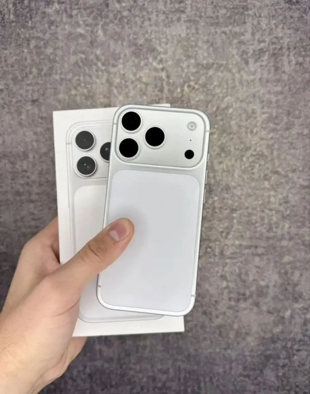 iPhone 17 Pro 256GB Silver - Смартфоны и телефоны (Электроника) в Барнаул