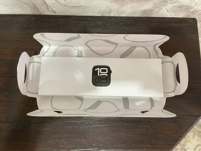 Apple Watch 10 черный - Гаджеты в Барнаул