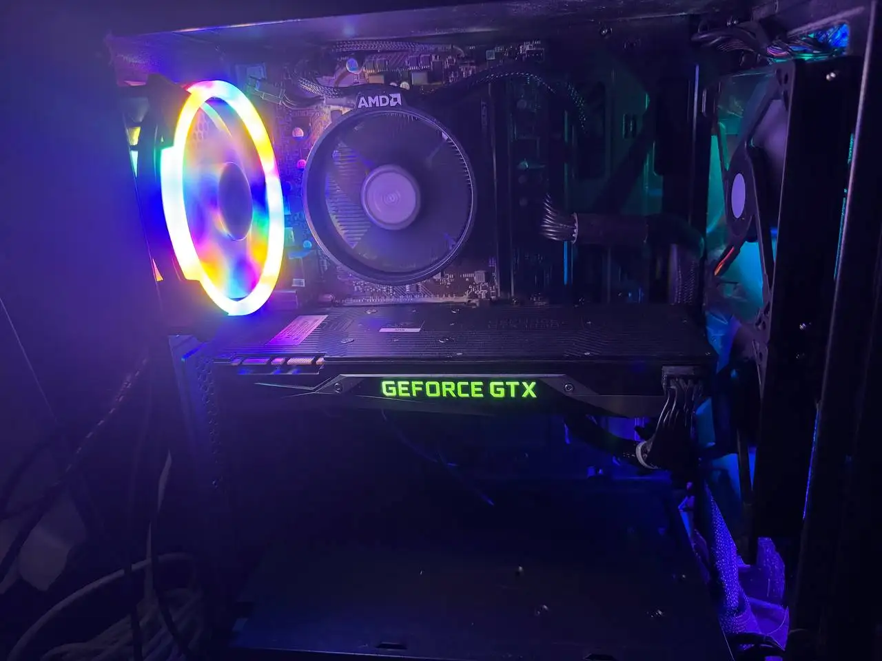 Продажа игрового ПК на Ryzen 5 2600 с GTX 1080 и комплектующими - Компьютерная техника (Электроника) в Барнаул