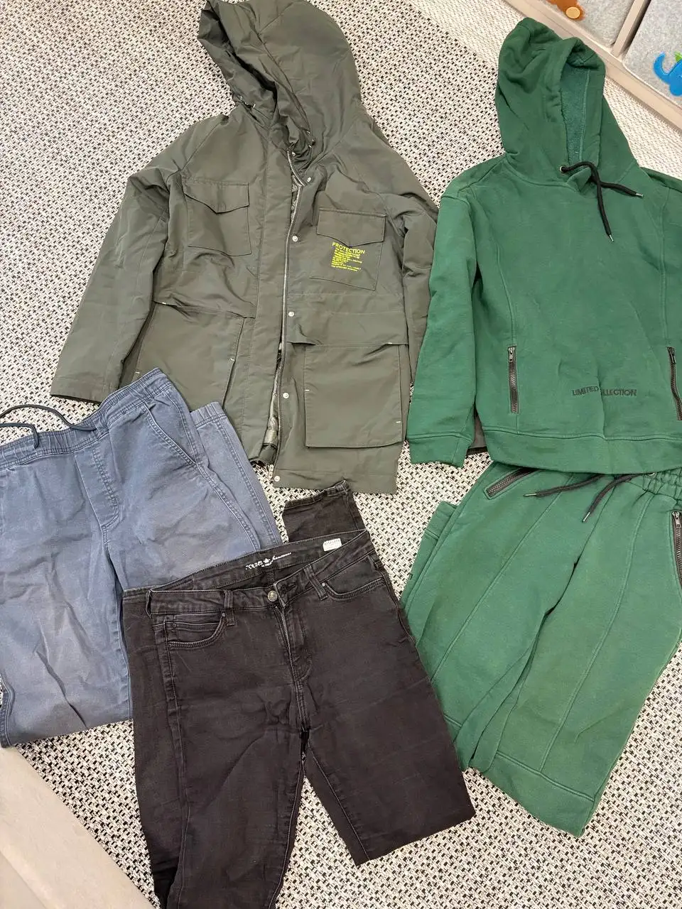 Продажа вещей для девушки размер 44 пакетом - Женская одежда (Одежда) в Барнаул