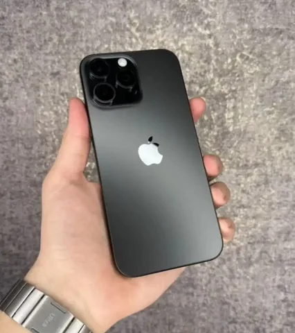 iPhone 16 Pro Max 256GB в отличном состоянии - Гаджеты в Барнаул