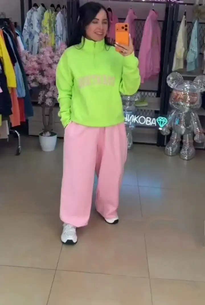 Спортивный костюм двойка разных размеров - Спортивная одежда (Одежда) в Барнаул