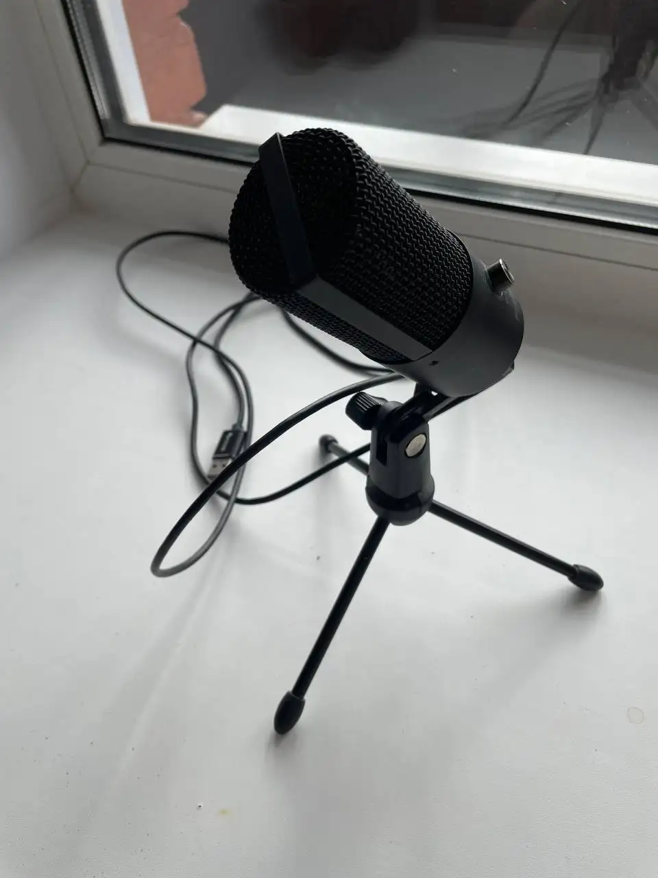 Продажа микрофона Fifine и механической клавиатуры - Аудиотехника и Периферия (Электроника) в Барнаул