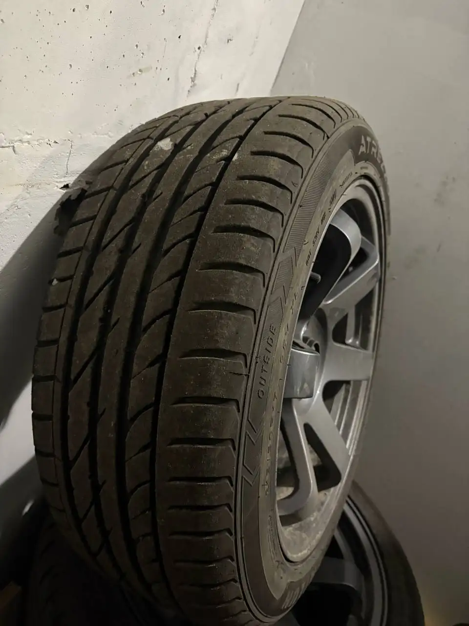 Продам комплект колес 215/55 r17 для Субару Импреза - Шины и диски (Авто) в Барнаул