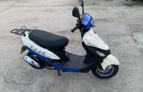 Продам скутер в хорошем состоянии - Игры и игровые подписки в Барнаул